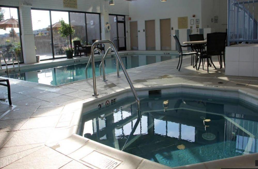 Doubletree By Hilton Pittsburgh Monroeville Convention Center Zewnętrze zdjęcie